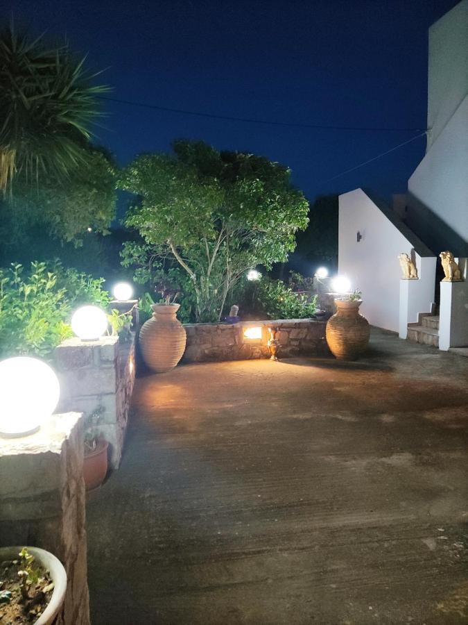 Vretti'S Apartment Fratsia ภายนอก รูปภาพ