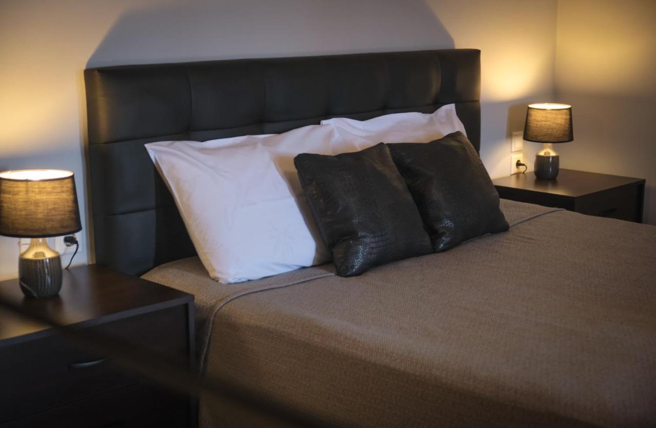 Vretti'S Apartment Fratsia ภายนอก รูปภาพ